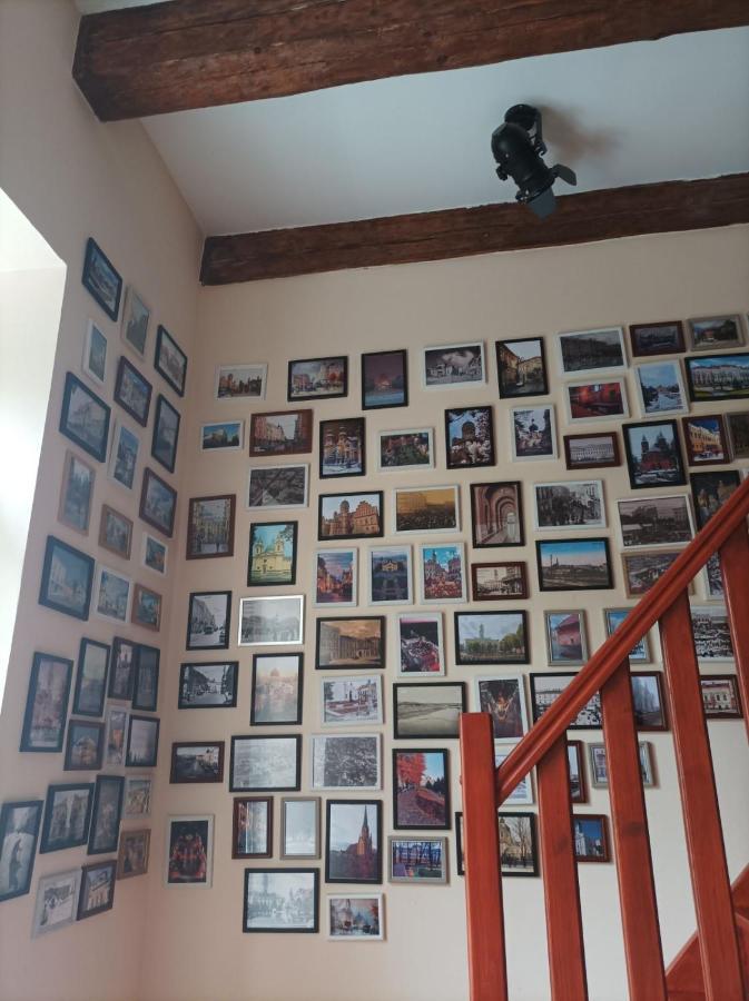 Chorni Vivtsy Apartment Chernivtsi Exterior photo